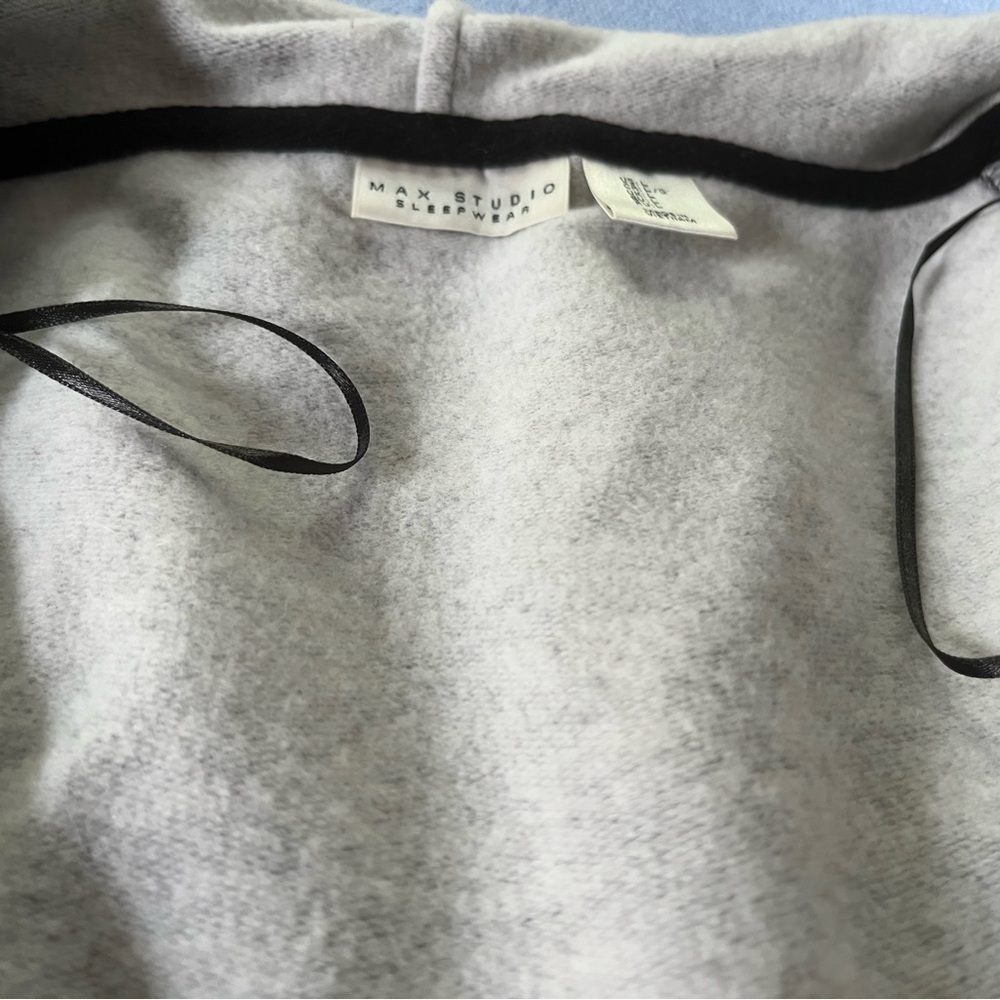 Max Studio Sleepwear Short Hooded Robe L - Picture 3 of 7